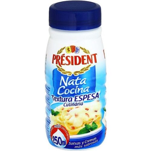 President сметана 18%, бутилка (500 мл)