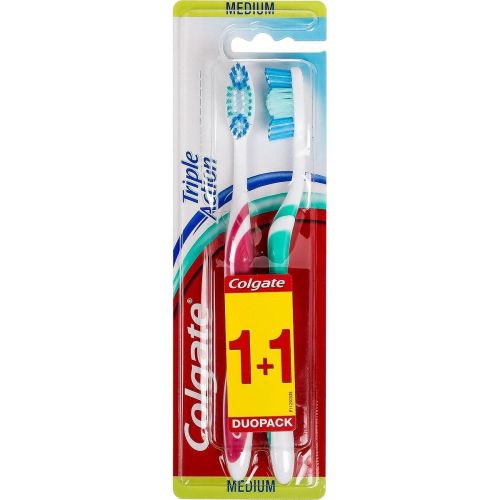 Colgate Triple Action четка за зъби (2 бр.)