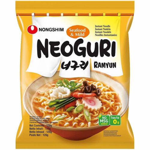 Nongshim неогури леко пикантни нудли с вкус на морски дарове (120 г)
