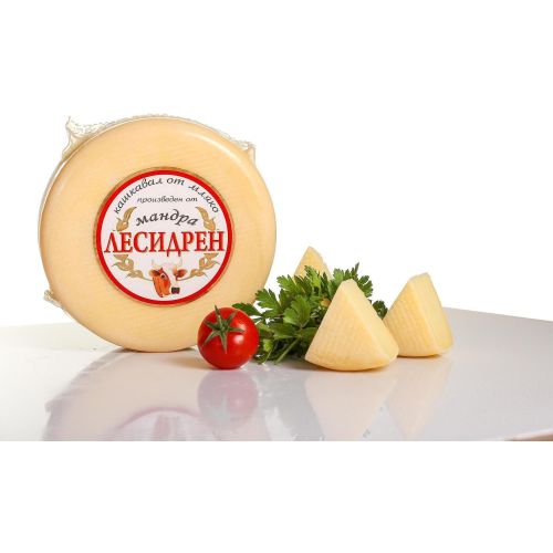 Лесидрен кашкавал от краве мляко, на килограм (1 кг)