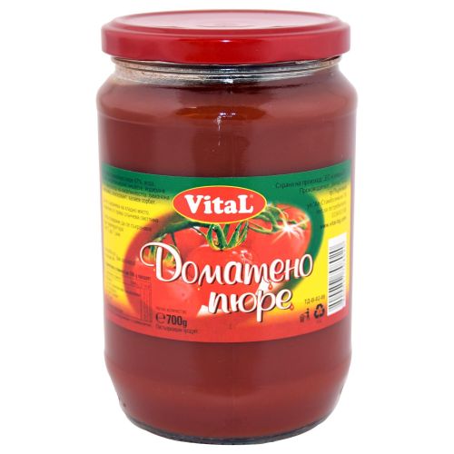 Vital доматено пюре (700 г)